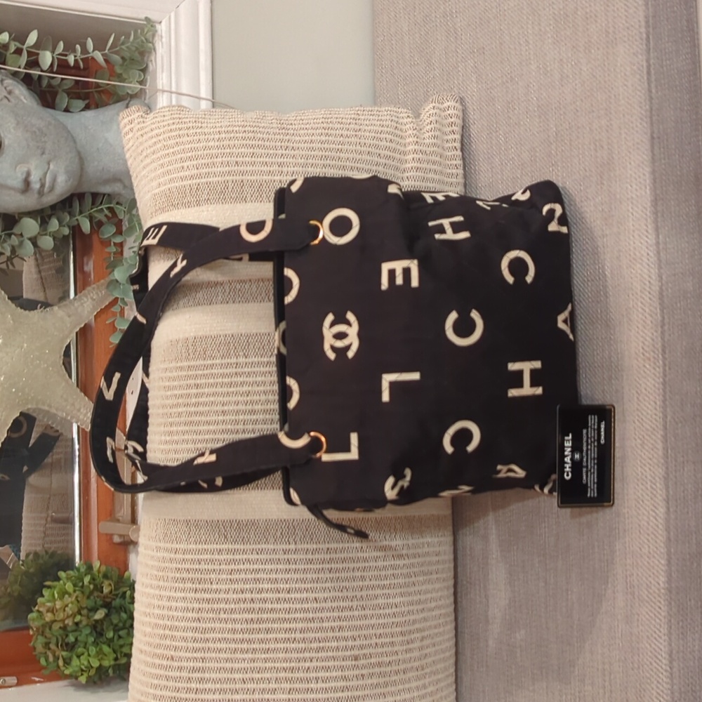 Chanel Bag, CC Logo Canvas Lambskin Leather Vintage Tote Bag